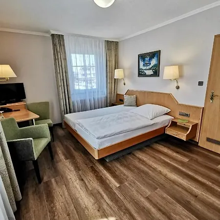 Mini-hôtel Zur Eiche 3*