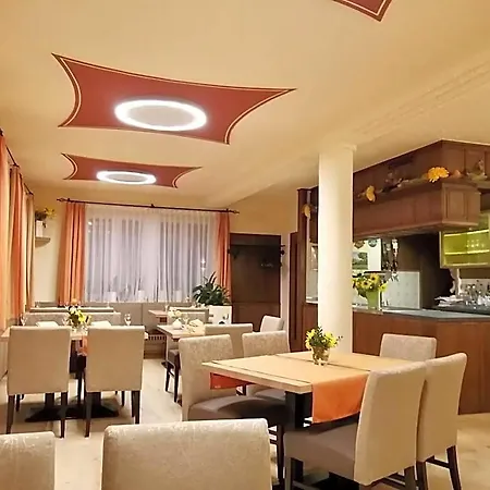 Hotel-gasthaus Zur Eiche Zajazd 3*