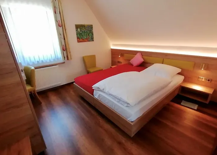 Hotel-gasthaus Zur Eiche Han/Misafirhane